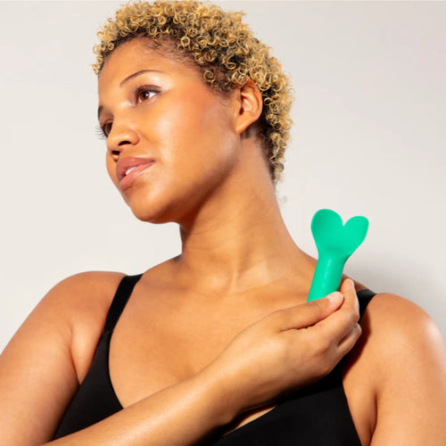 AMOUR BULLET VIBRATOR WITH FLUTTERING HEART TIP